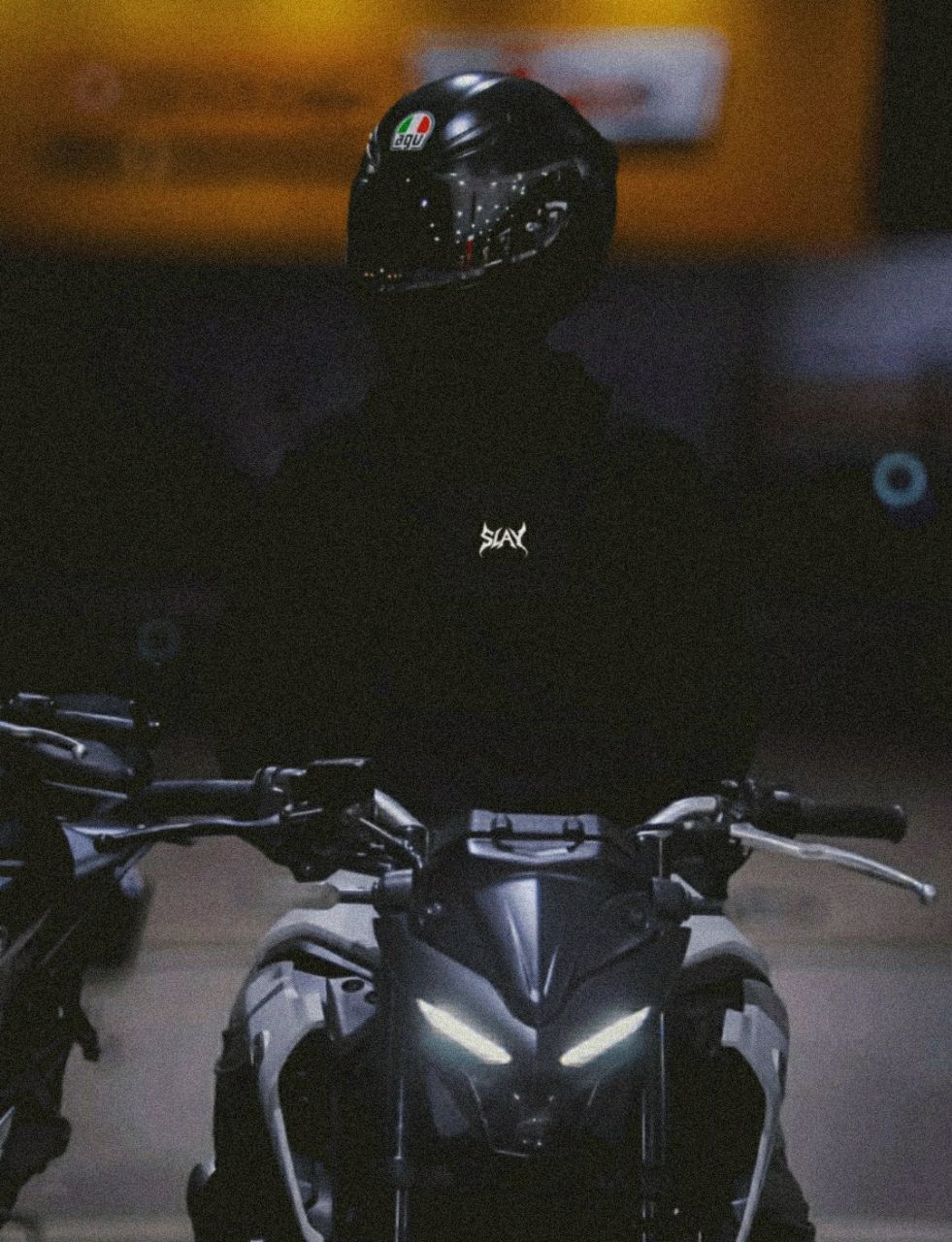 Model 1 wearing Slay