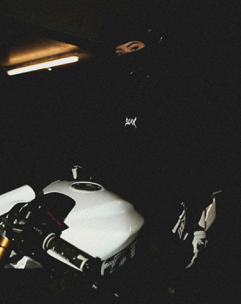 Model 2 wearing Slay